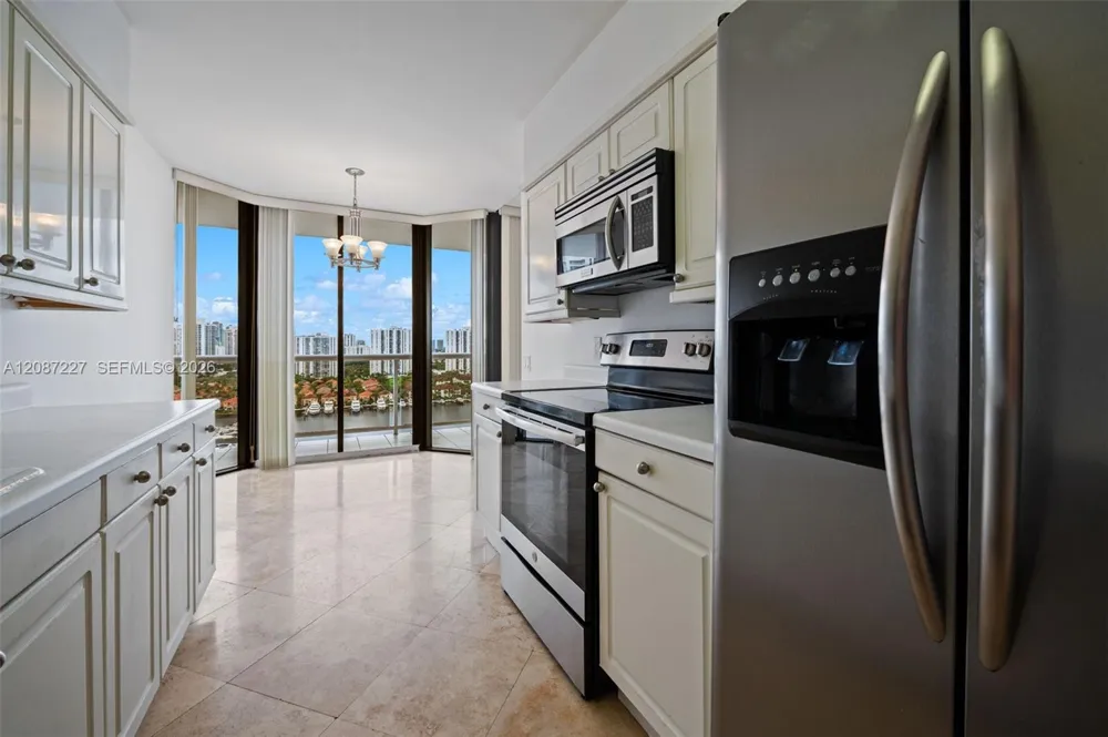 3640 Yacht Club Drive #1807 Aventura, FL 33180