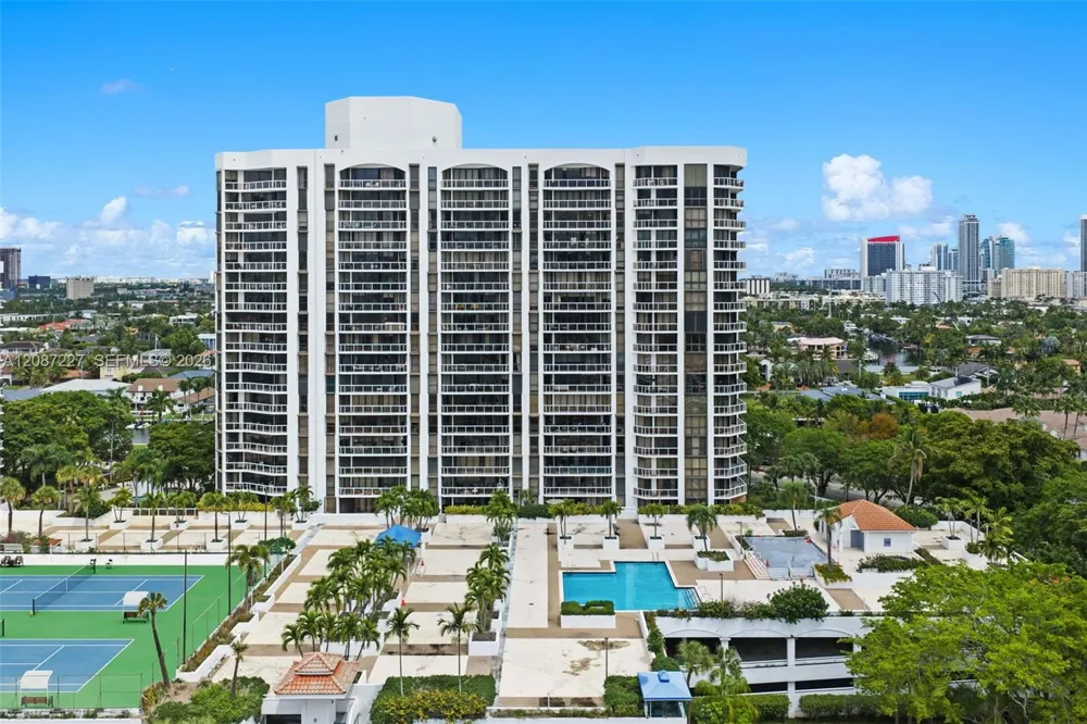 3640 Yacht Club Drive #1807 Aventura, FL 33180