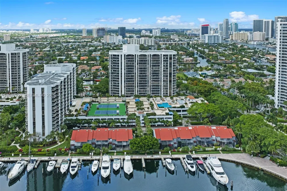 3640 Yacht Club Drive #1807 Aventura, FL 33180