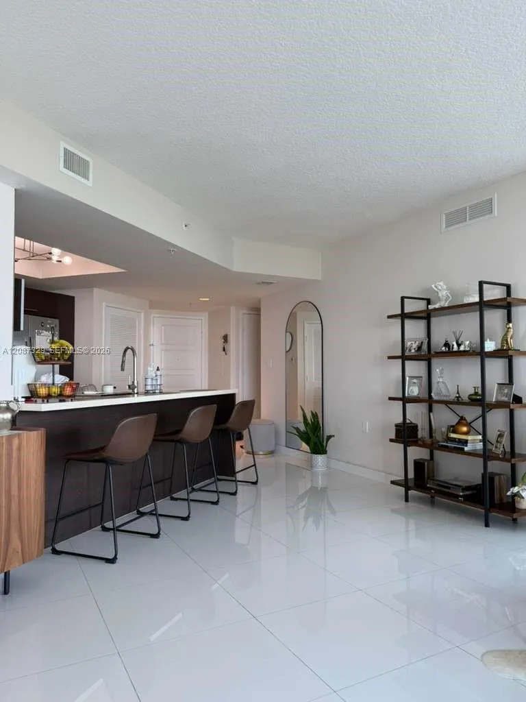 200 SUNNY ISLES BLVD #2-1001 Sunny Isles Beach, FL 33160
