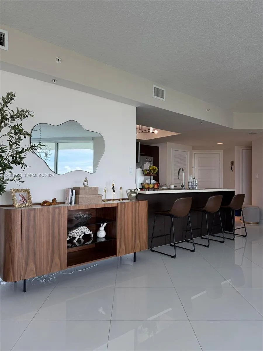 200 SUNNY ISLES BLVD #2-1001 Sunny Isles Beach, FL 33160