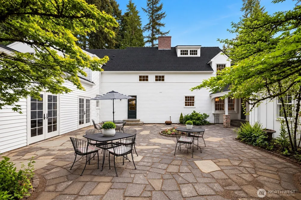 13432 NE 25th Street Bellevue, WA 98005