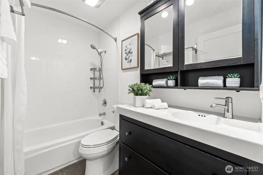 811 126th Place NE #A207 Bellevue, WA 98005