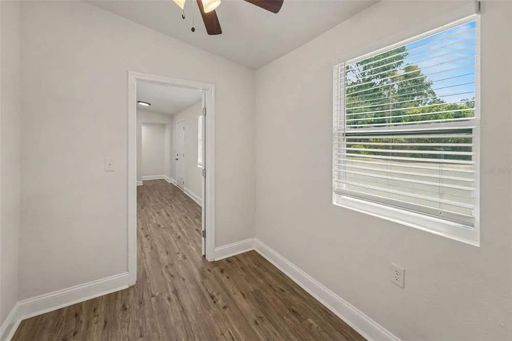 2140 22ND AVENUE St Petersburg, FL 33713