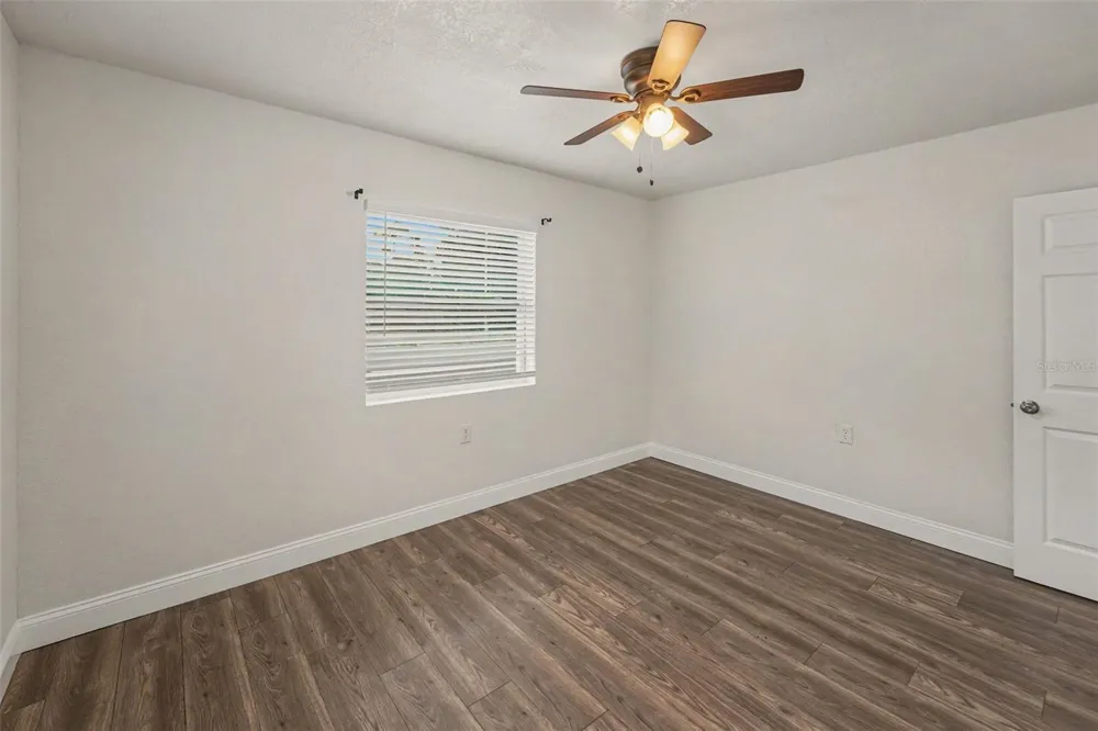 2140 22ND AVENUE St Petersburg, FL 33713