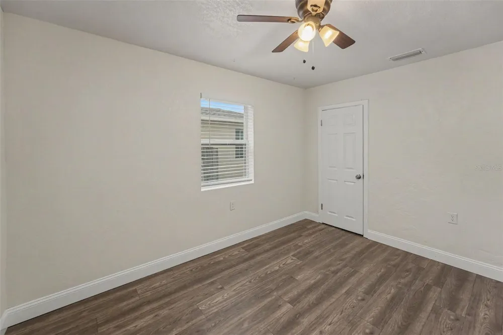 2140 22ND AVENUE St Petersburg, FL 33713