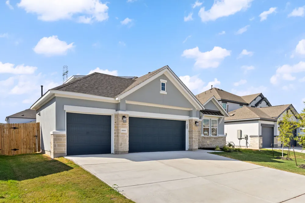 19100 Ariel Elena Way Pflugerville, TX 78660