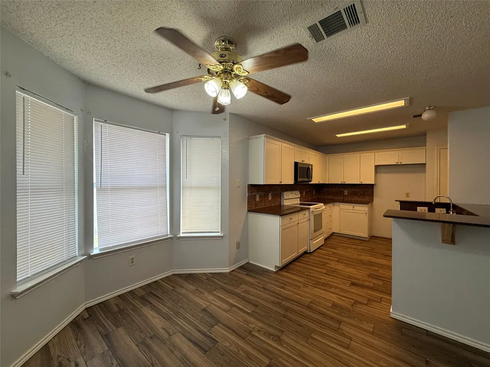 1914 Hollow Ridge Drive Cedar Park, TX 78613