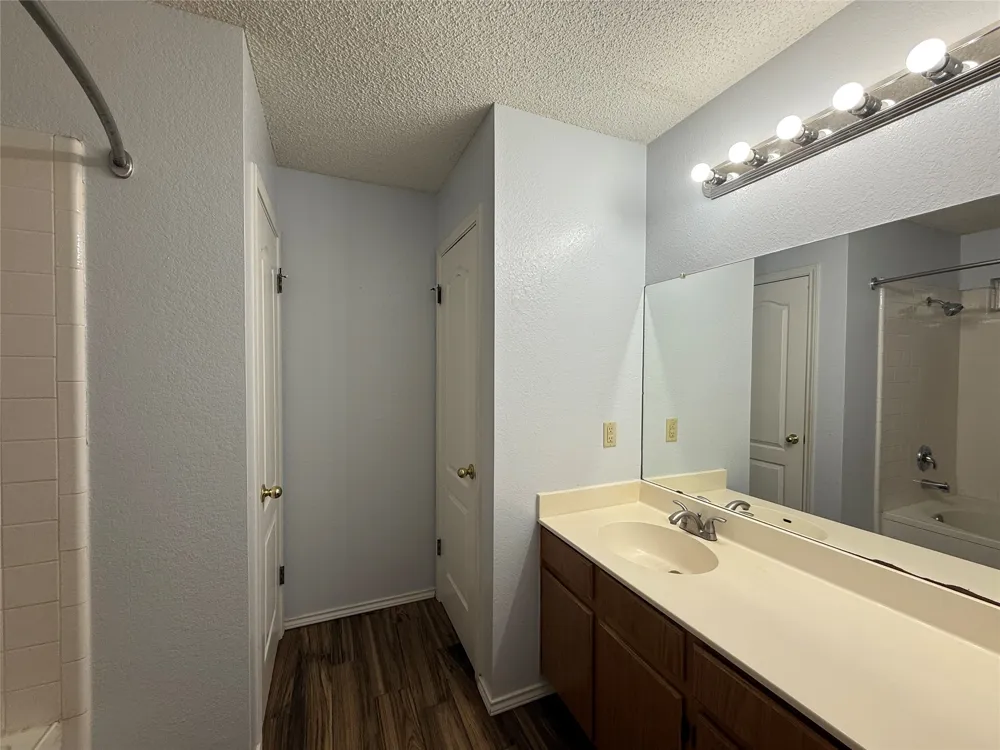 1914 Hollow Ridge Drive Cedar Park, TX 78613