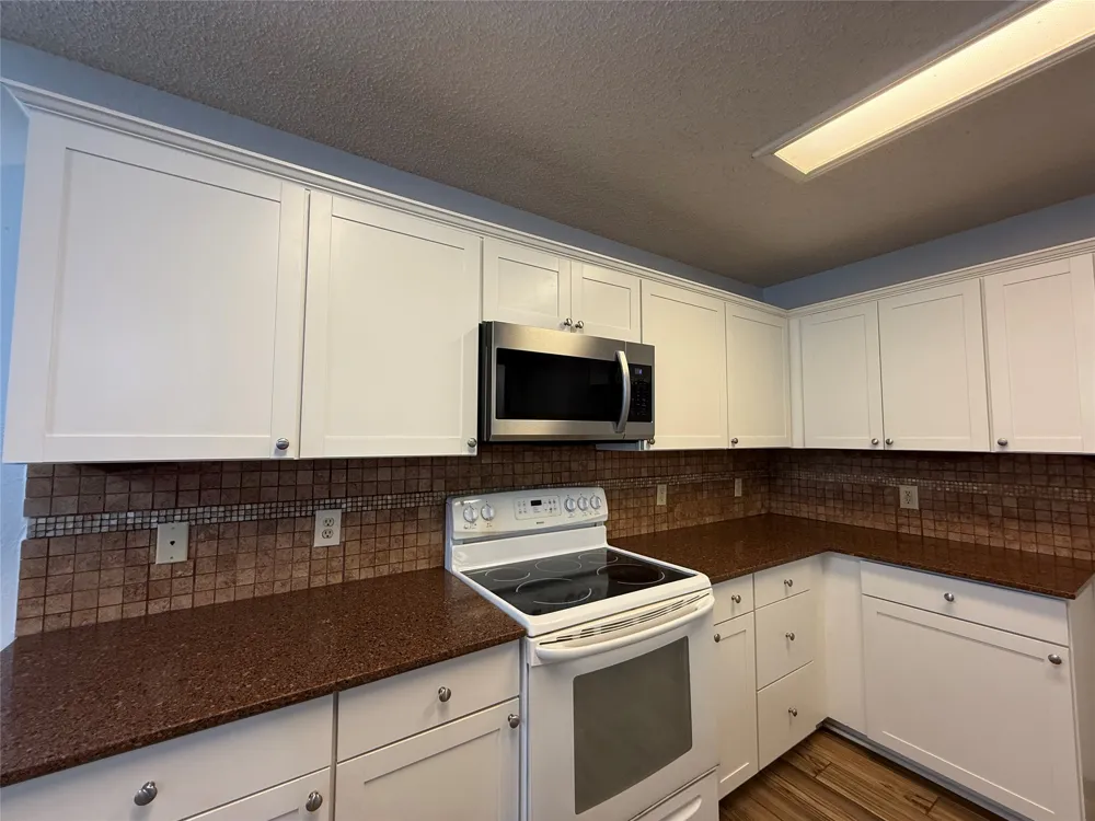 1914 Hollow Ridge Drive Cedar Park, TX 78613