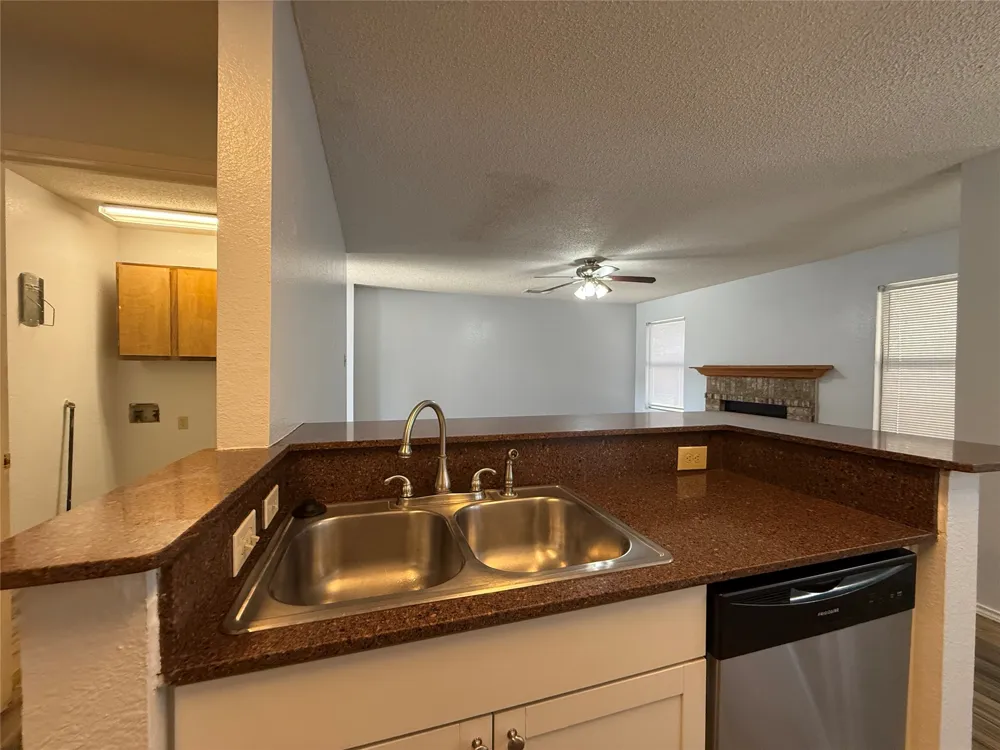 1914 Hollow Ridge Drive Cedar Park, TX 78613