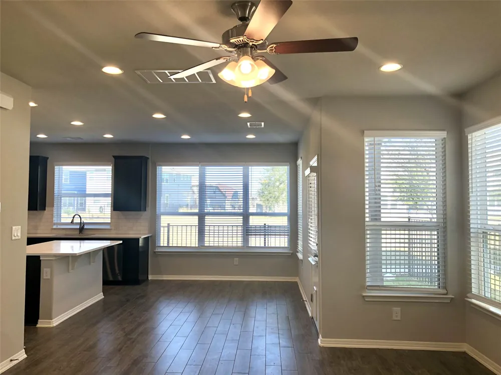 198 Simon Kyle, TX 78640