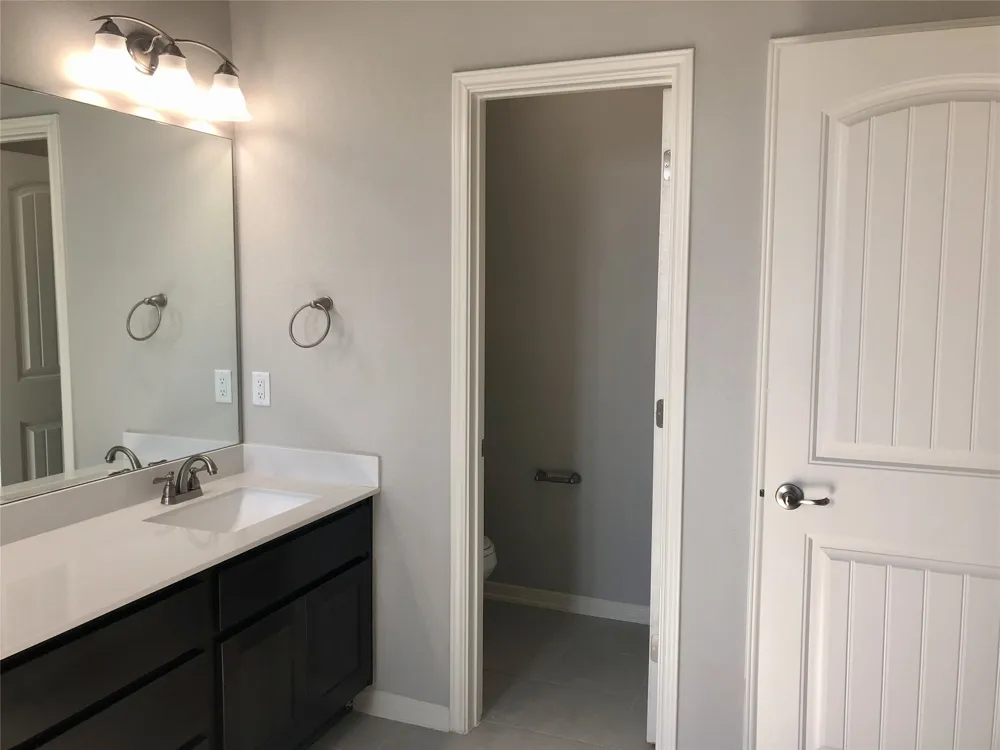 198 Simon Kyle, TX 78640