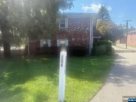 506 Wanaque Avenue F6