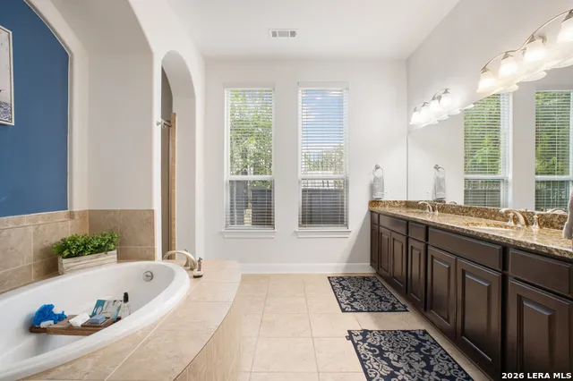 6311 Almeria Cir San Antonio, TX 78257