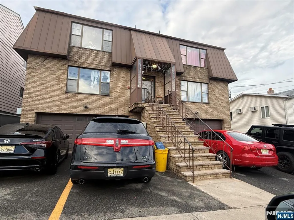 376 Henry Street 8 Fairview, NJ 07022