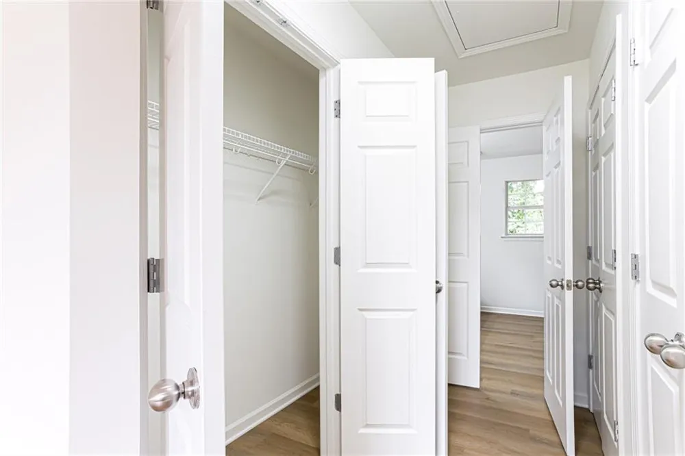 2486 Laurel Circle NW Atlanta, GA 30311