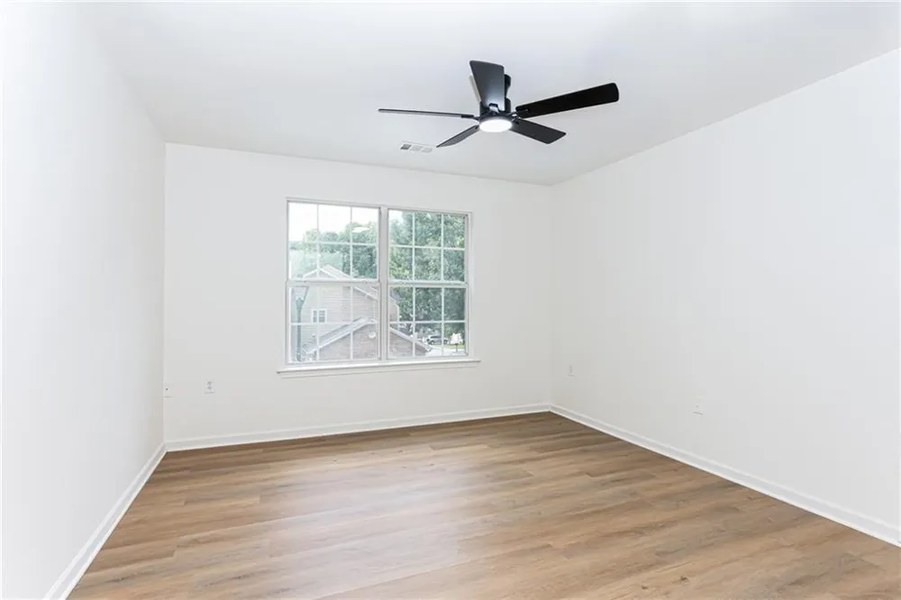 2486 Laurel Circle NW Atlanta, GA 30311