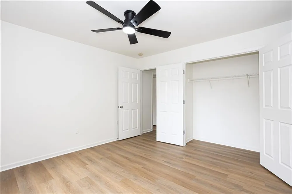 2486 Laurel Circle NW Atlanta, GA 30311