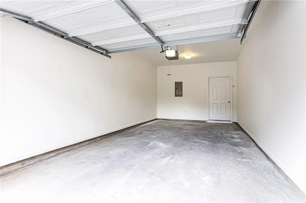 2486 Laurel Circle NW Atlanta, GA 30311