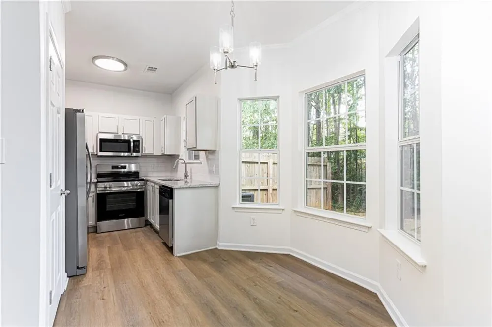 2486 Laurel Circle NW Atlanta, GA 30311