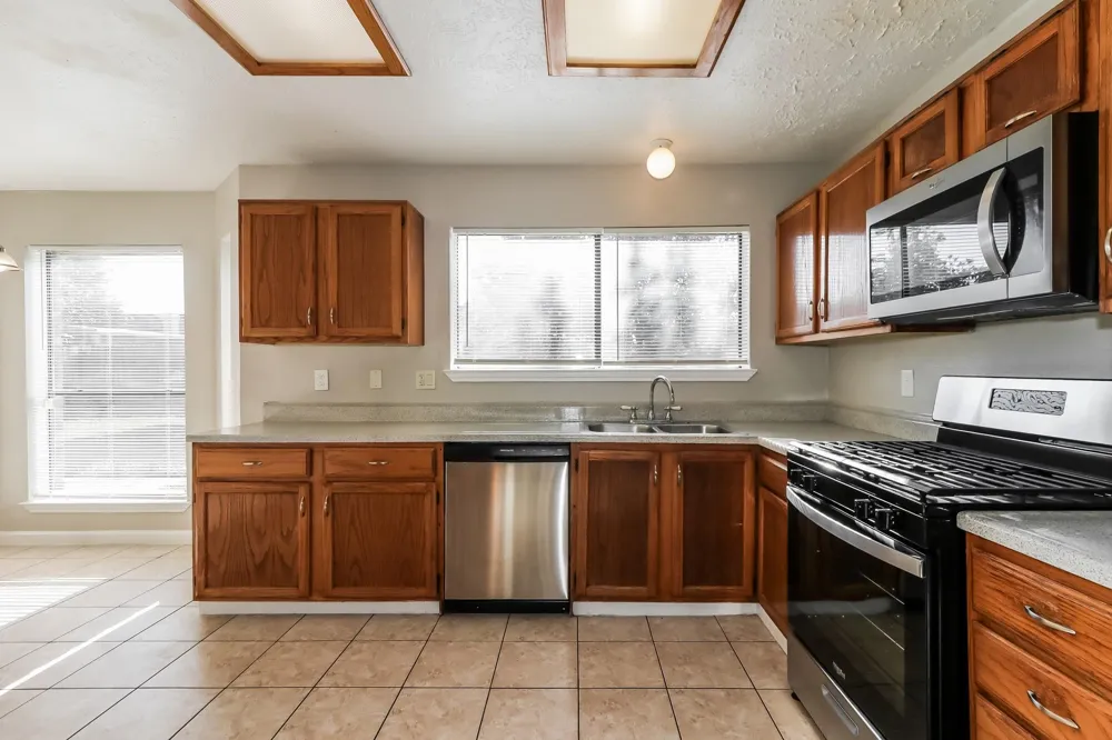 7447 Woodland West Drive Houston, TX 77040