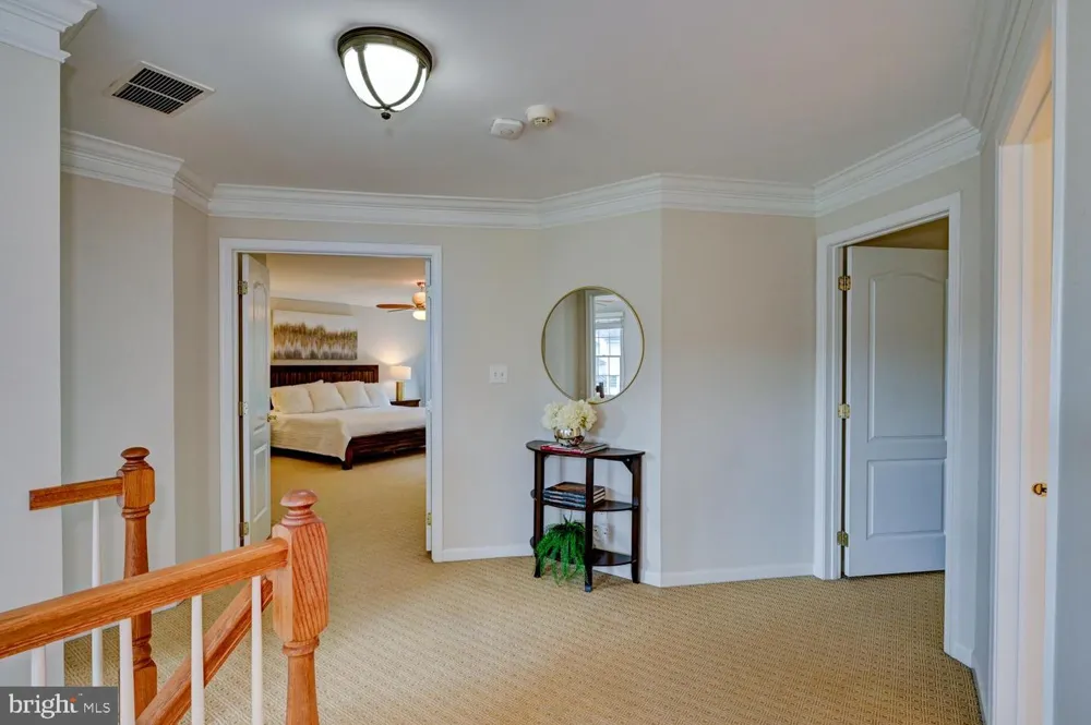 24 DEVONSHIRE DRIVE West Windsor, NJ 08540