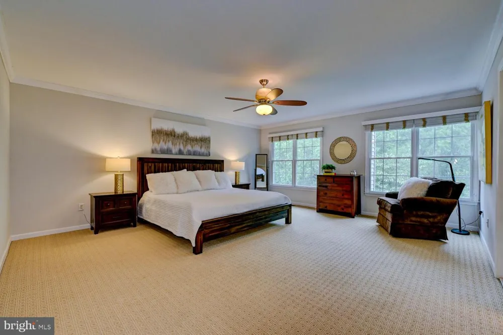 24 DEVONSHIRE DRIVE West Windsor, NJ 08540
