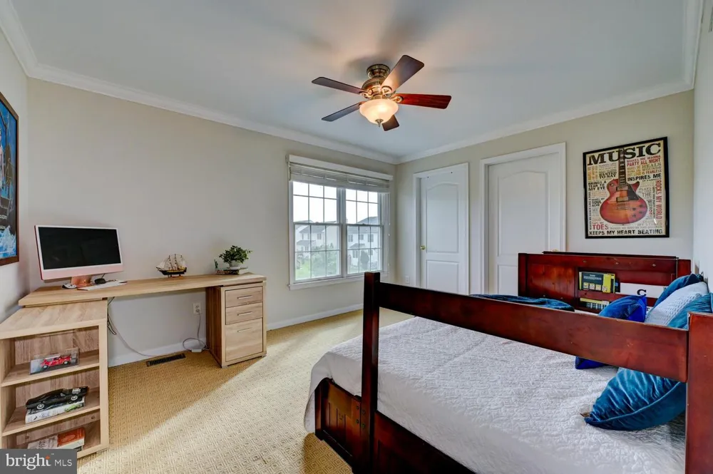 24 DEVONSHIRE DRIVE West Windsor, NJ 08540