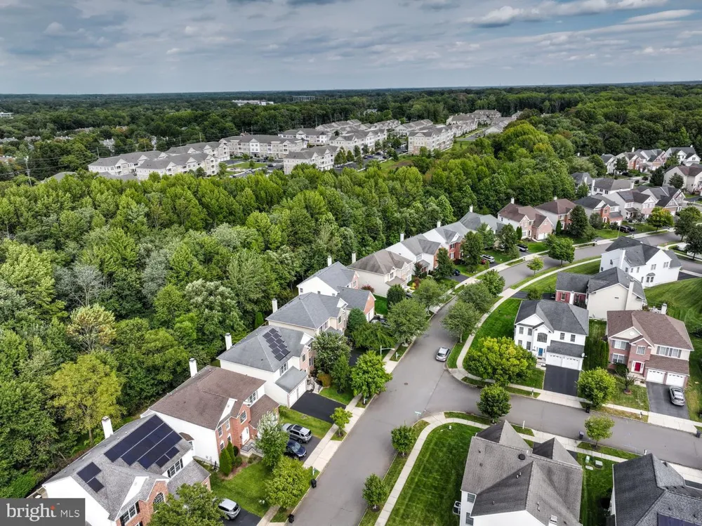 24 DEVONSHIRE DRIVE West Windsor, NJ 08540