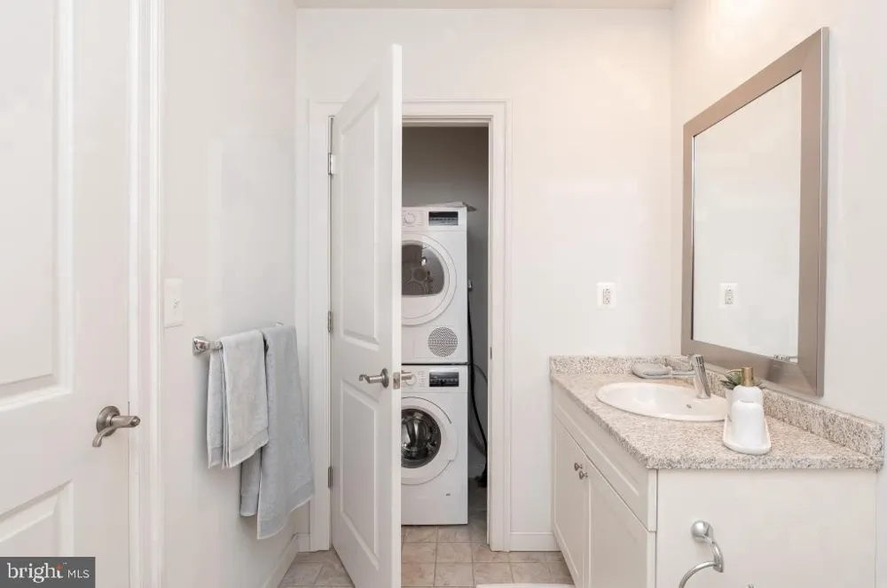 1900 ARCH STREET #PH04 Philadelphia, PA 19103