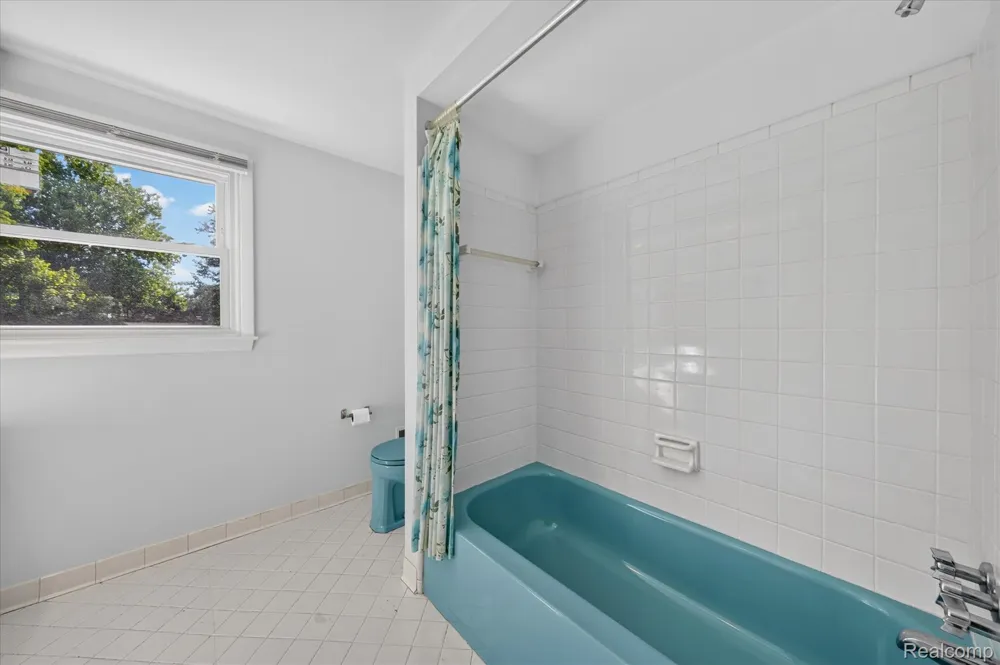 29653 Club House Lane Farmington Hills City, MI 48334