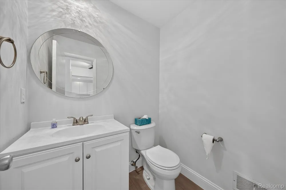 29653 Club House Lane Farmington Hills City, MI 48334