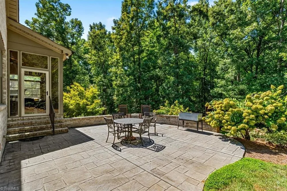 7613 Calmeria Court Kernersville, NC 27285