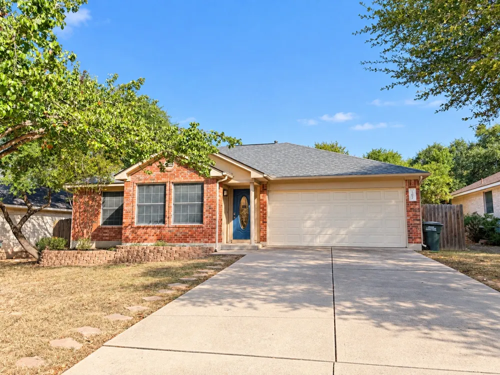 807 Hilltop Drive Leander, TX 78641