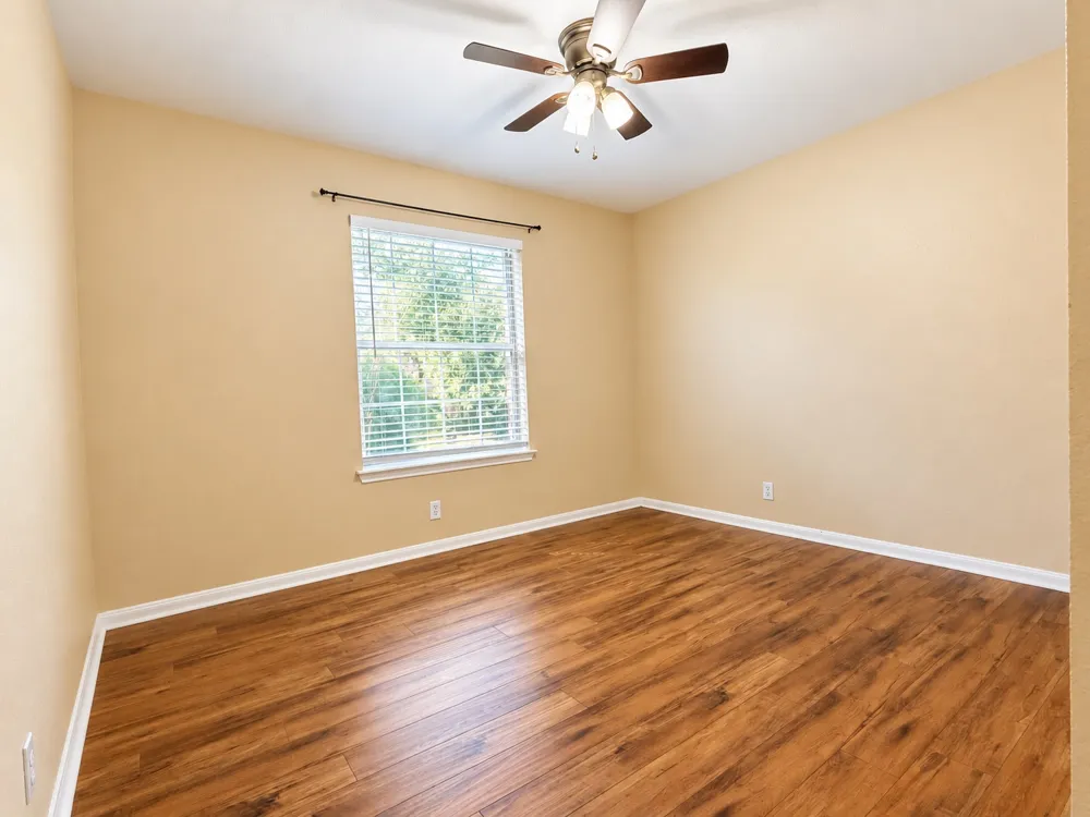 807 Hilltop Drive Leander, TX 78641