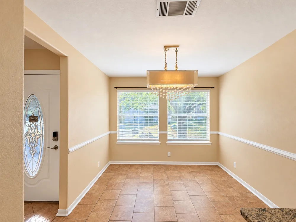 807 Hilltop Drive Leander, TX 78641