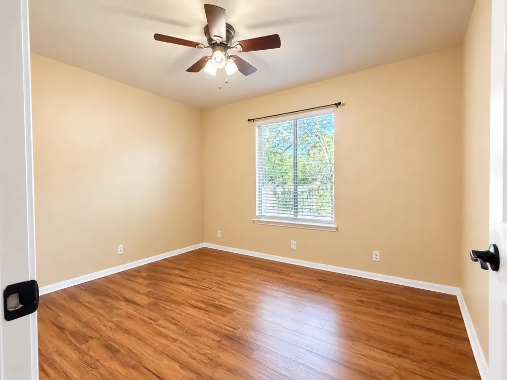 807 Hilltop Drive Leander, TX 78641