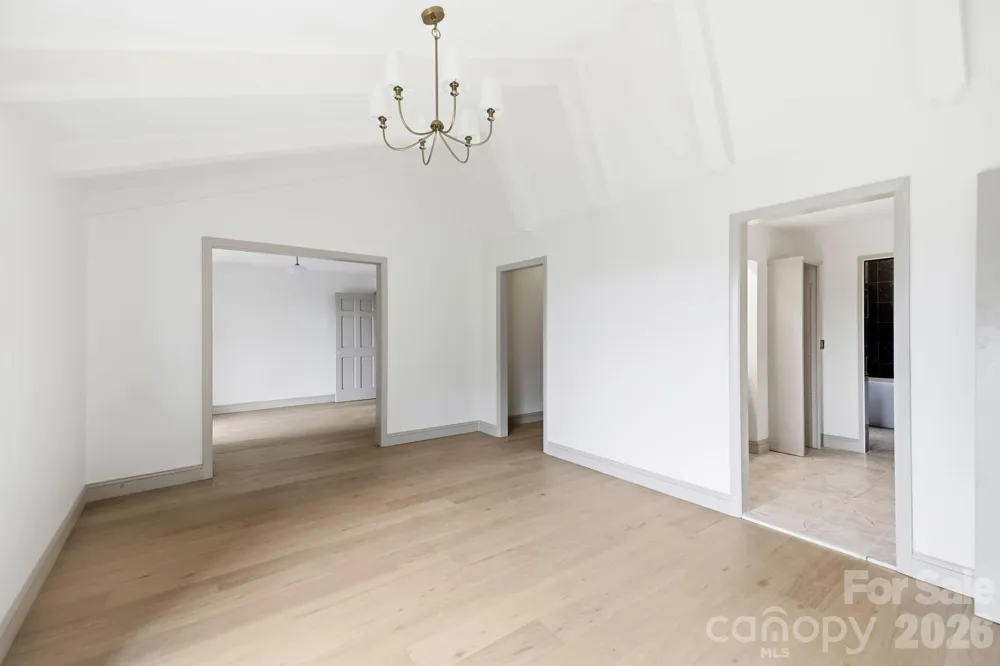 284 Indian Cave Park Road Hendersonville, NC 28739