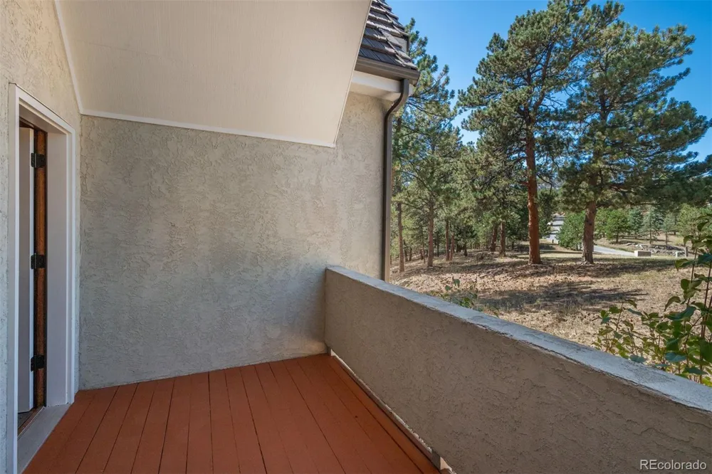 22594 Treetop Lane Golden, CO 80401