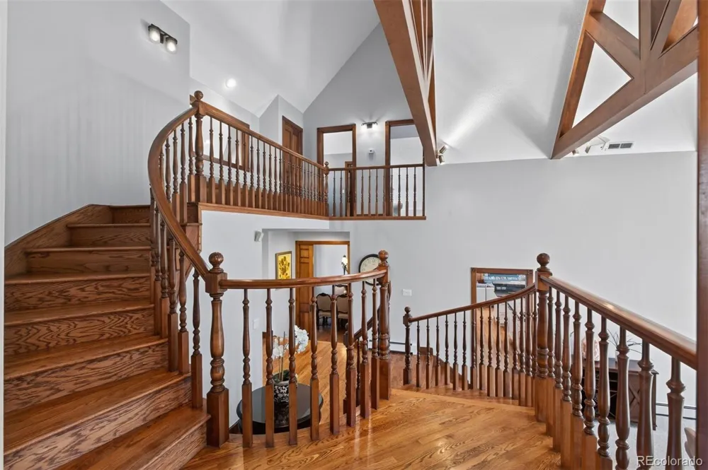 22594 Treetop Lane Golden, CO 80401