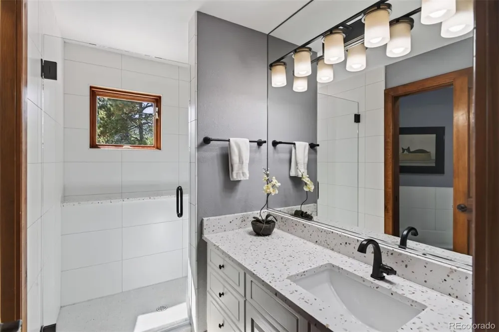 22594 Treetop Lane Golden, CO 80401