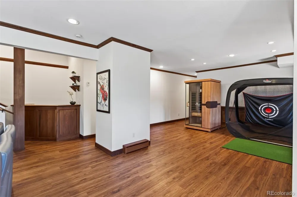 22594 Treetop Lane Golden, CO 80401