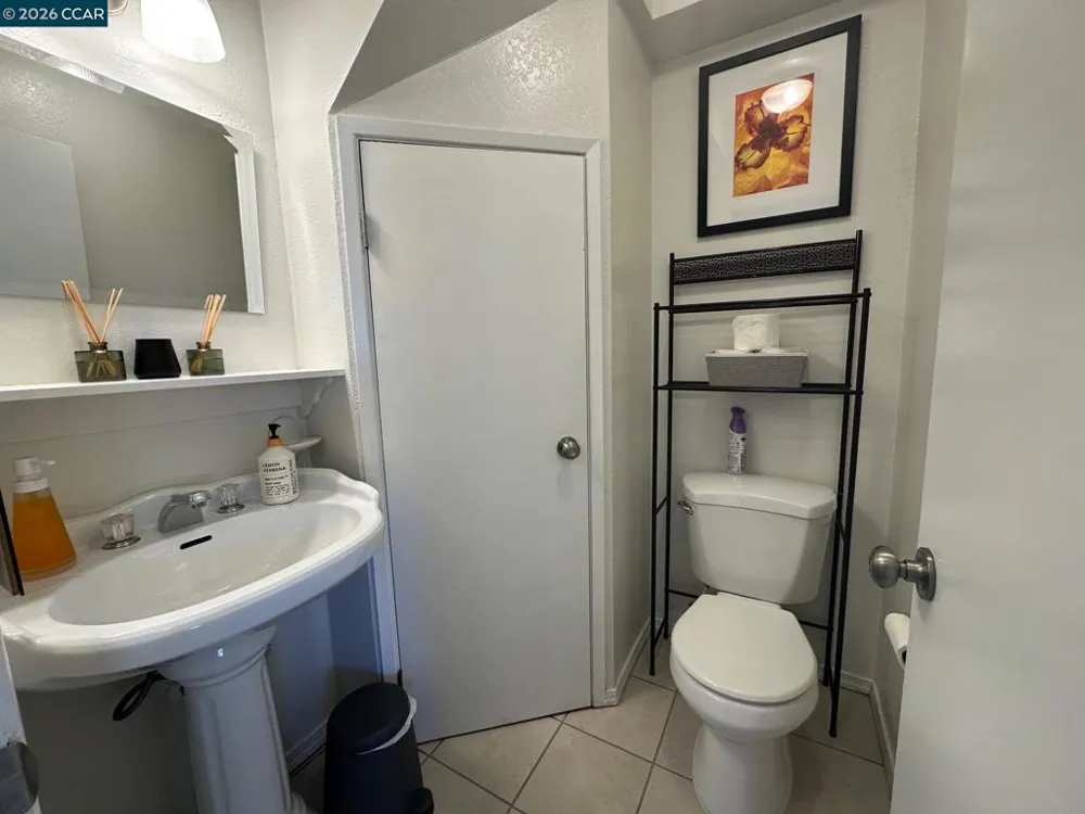 4 Sheffield Ct San Pablo, CA 94806