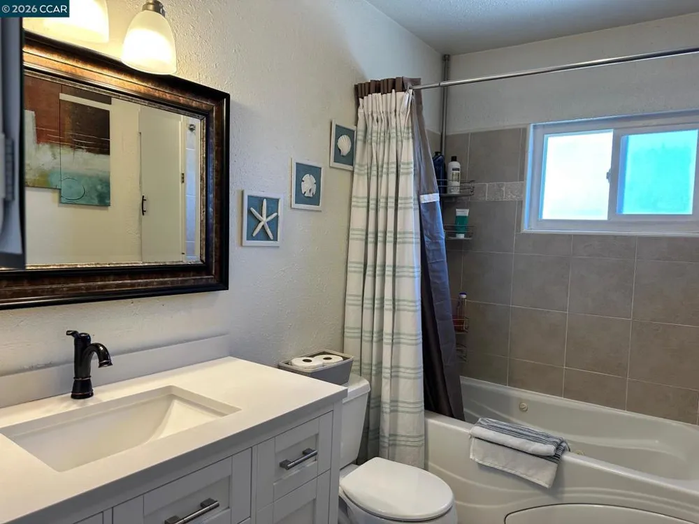 4 Sheffield Ct San Pablo, CA 94806