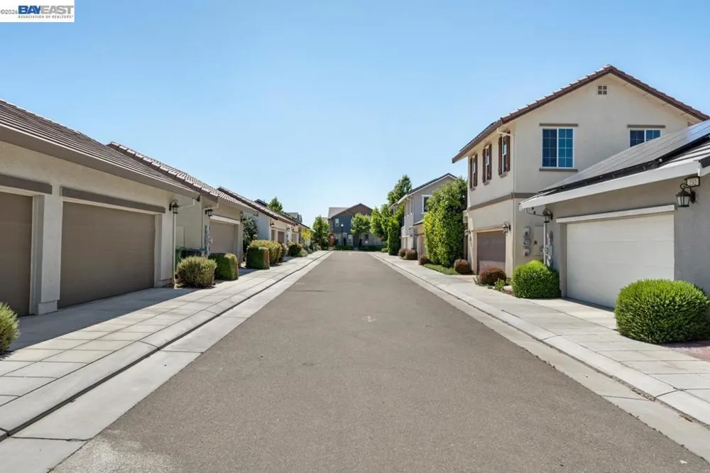 232 E Ramsey Dr Mountain House, CA 95391