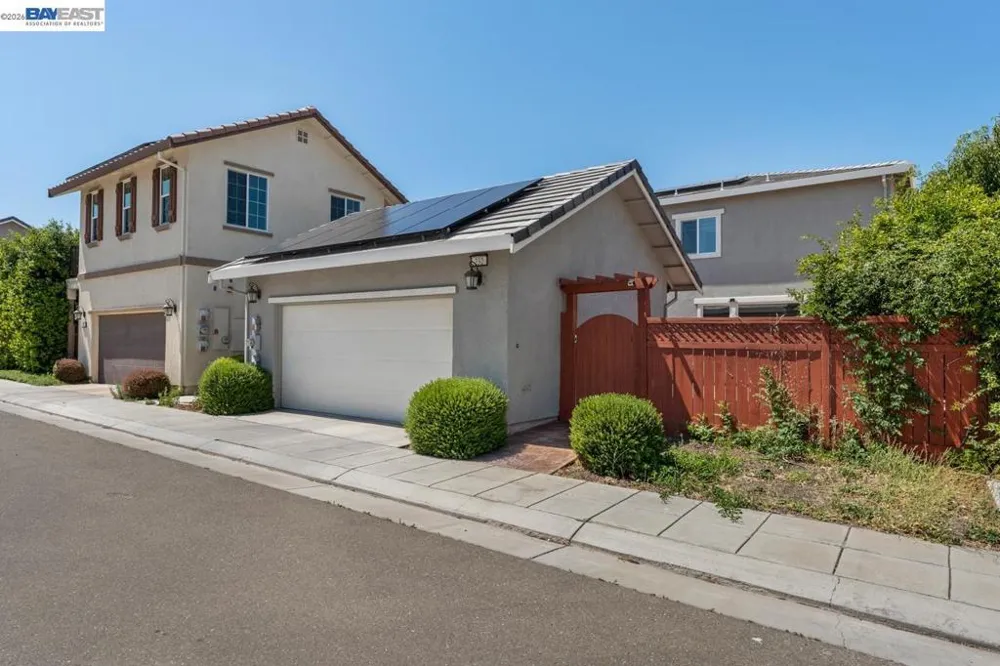 232 E Ramsey Dr Mountain House, CA 95391