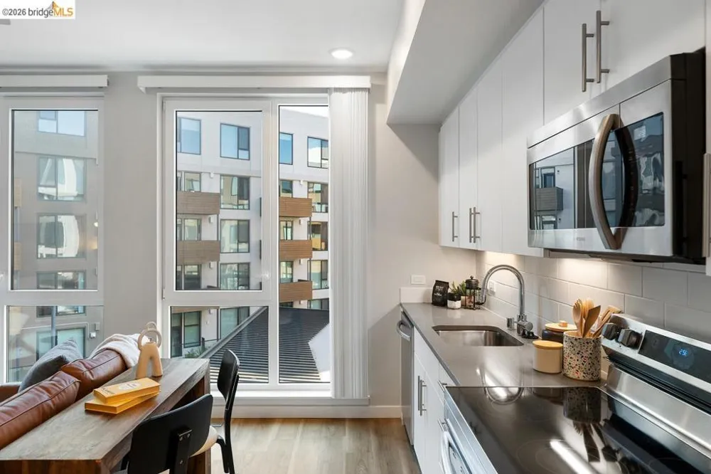 260 Brooklyn Basin Way #437 Oakland, CA 94606