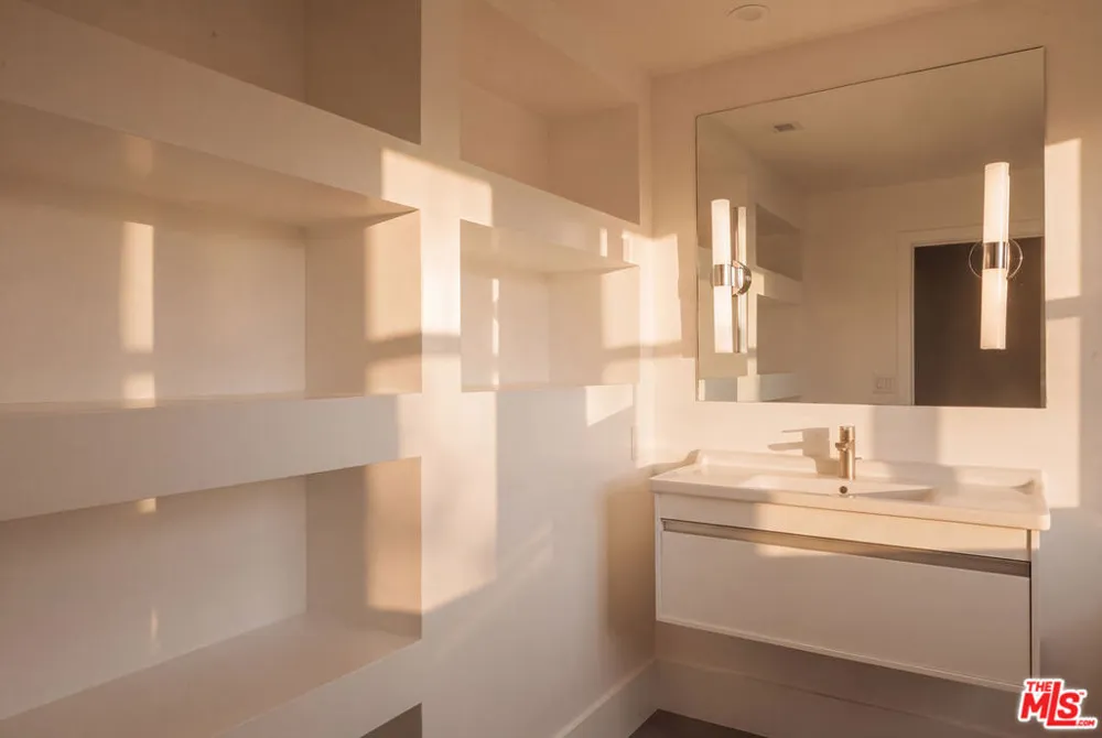 515 Ocean Avenue #SPHC Santa Monica, CA 90402