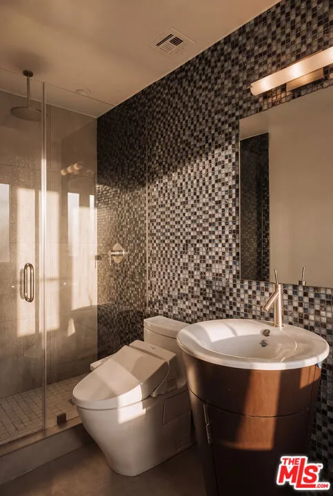 515 Ocean Avenue #SPHC Santa Monica, CA 90402
